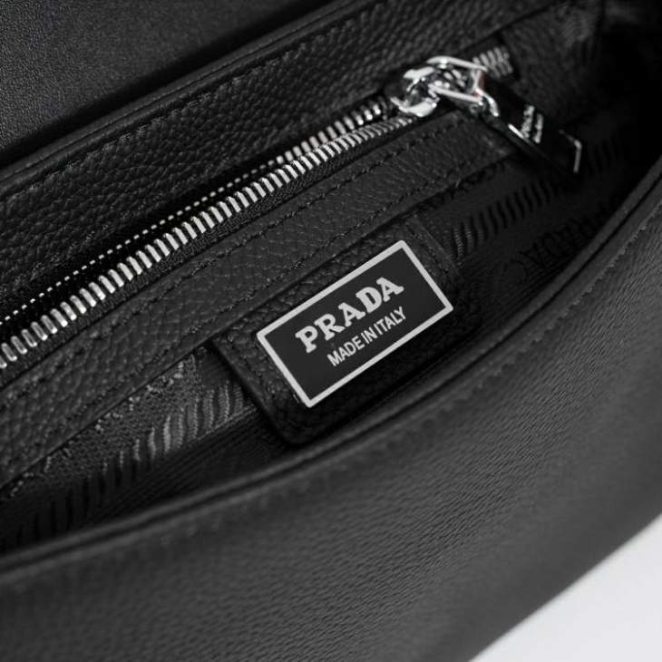 Picture of Prada Handbags _SKUfw209396959fw